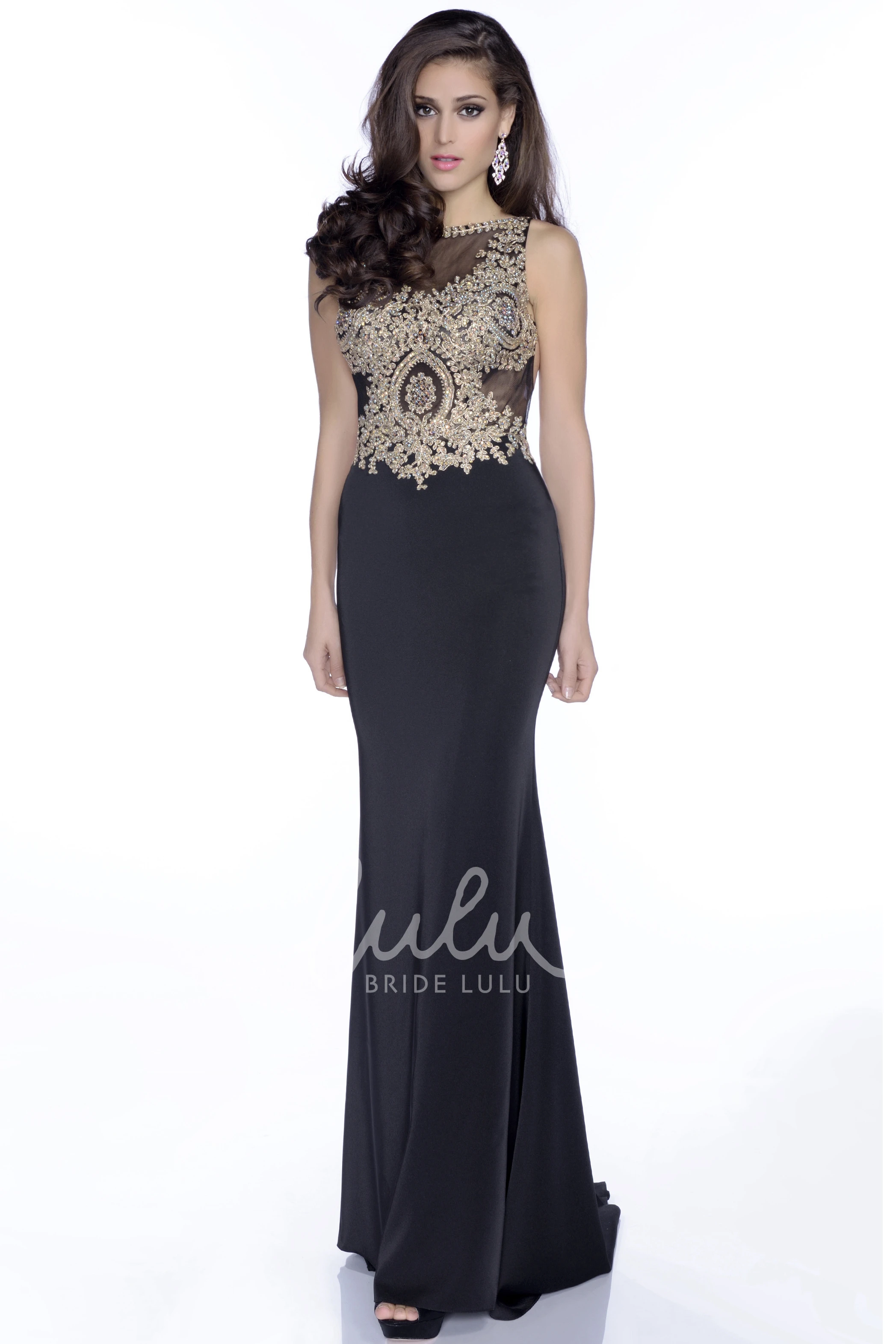 Form-Fitted Chiffon Prom Dress Sleeveless Open Back Beadwork Classy