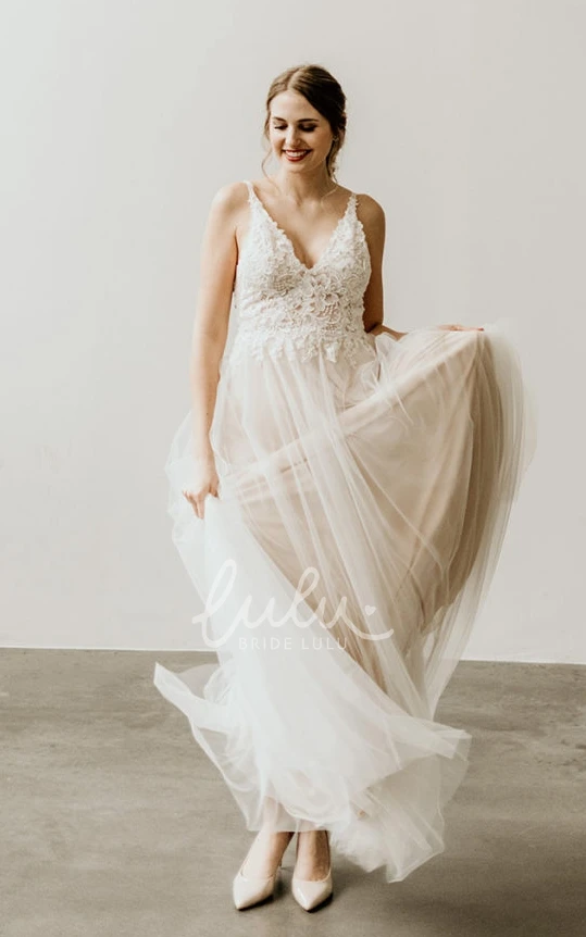 Romantic Spaghetti Straps A-line Elegant V-Neck Deep V-Back Tulle Lace Applique Wedding Dress