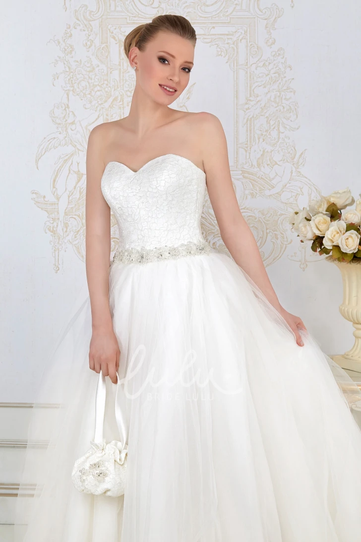 Tulle Sweetheart Sleeveless Ball Gown Wedding Dress with Jeweled Bodice