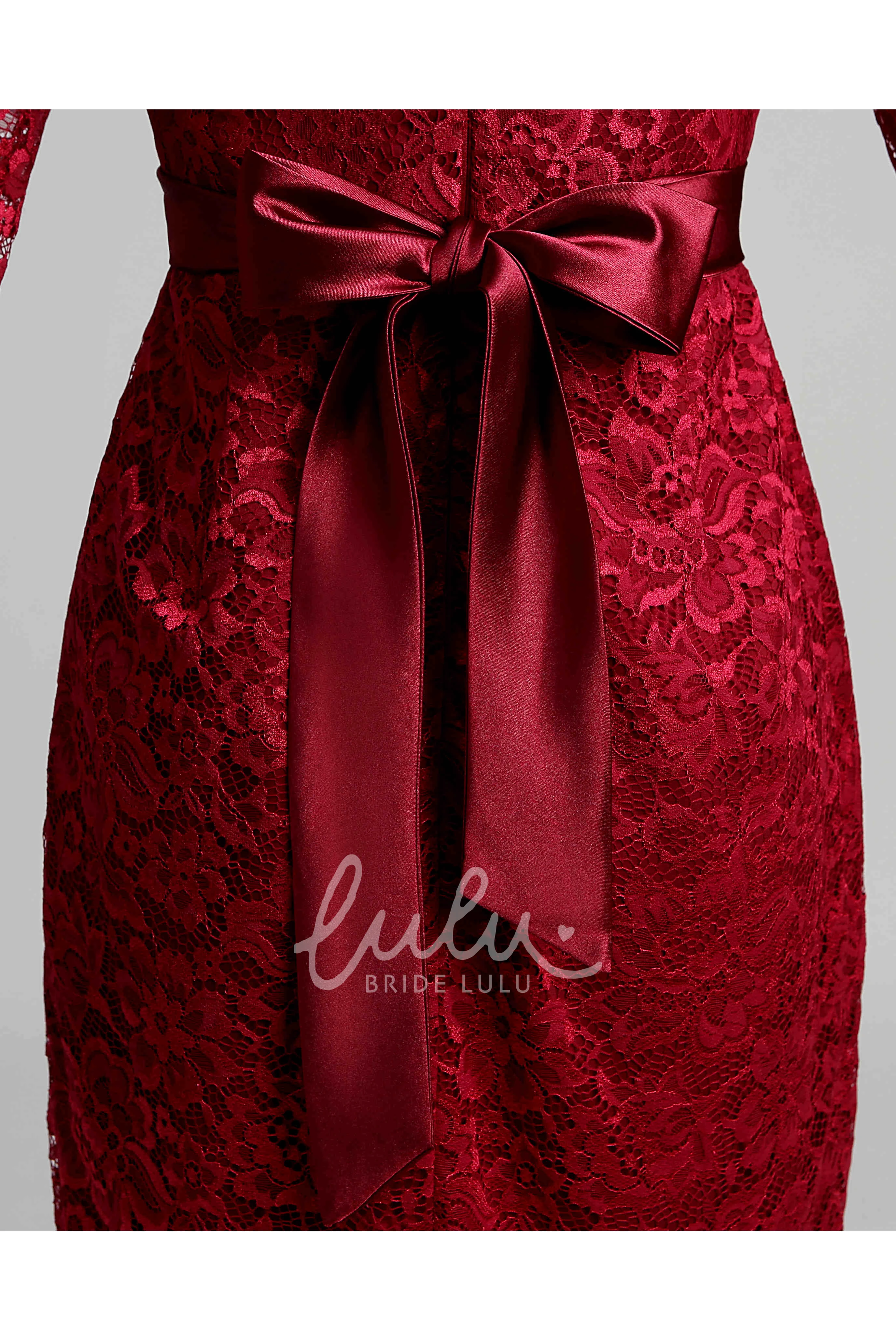 Knee-length Lace Bridesmaid Dress with Pleats