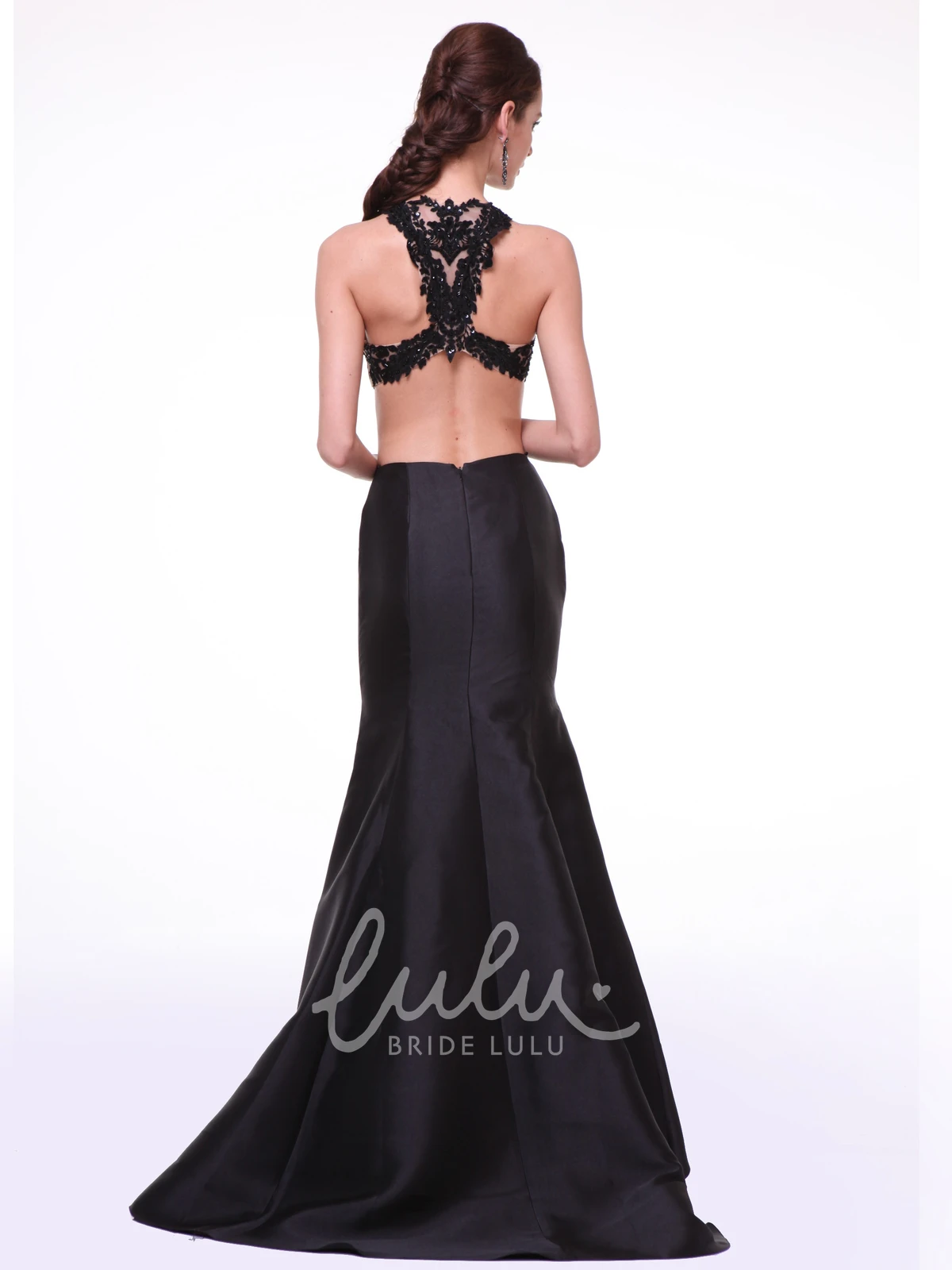 Jewel-Neck Sleeveless Satin Formal Dress with Appliques Sheath Style