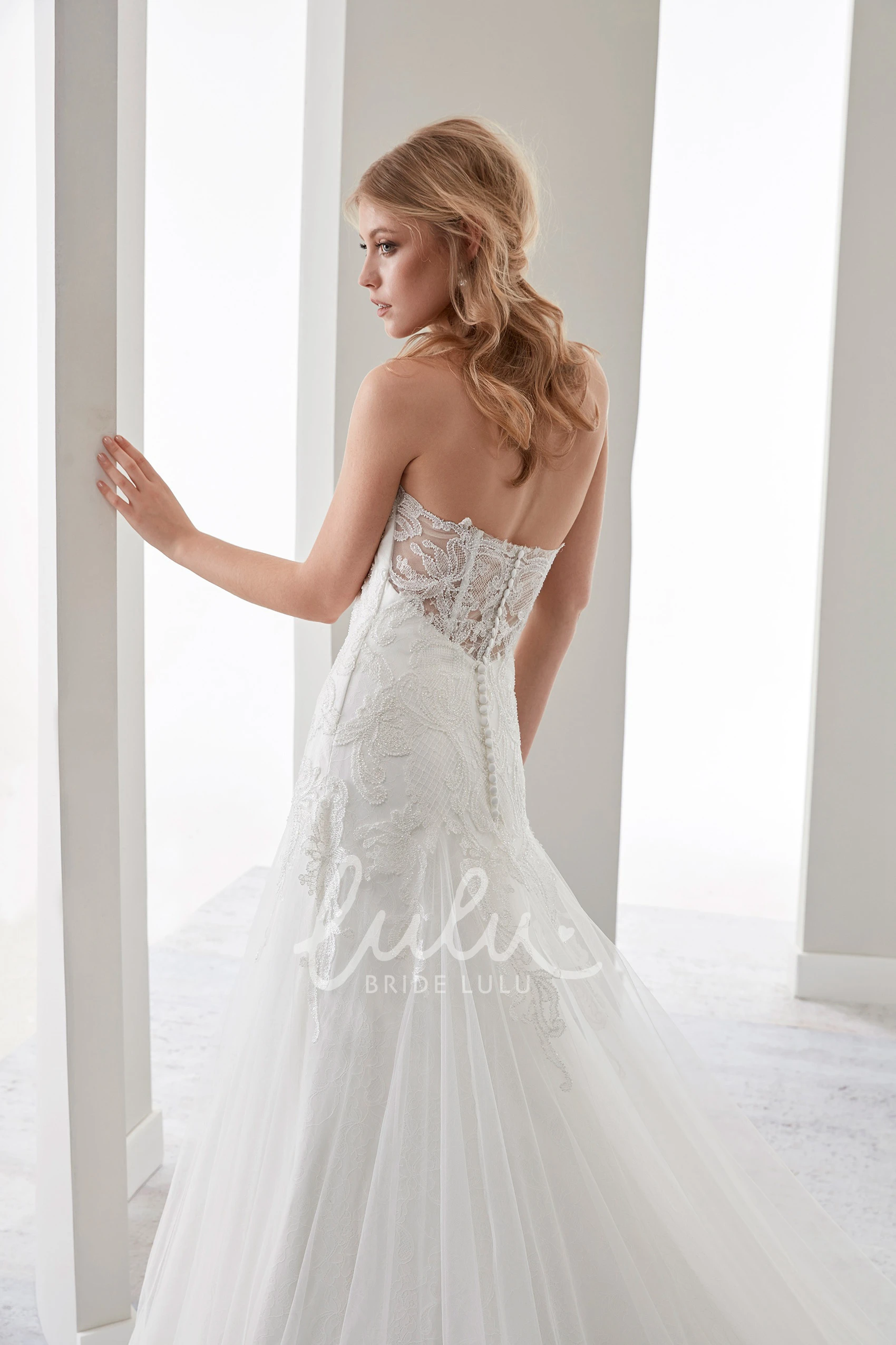Sweetheart Mermaid Lace Wedding Dress with Appliques