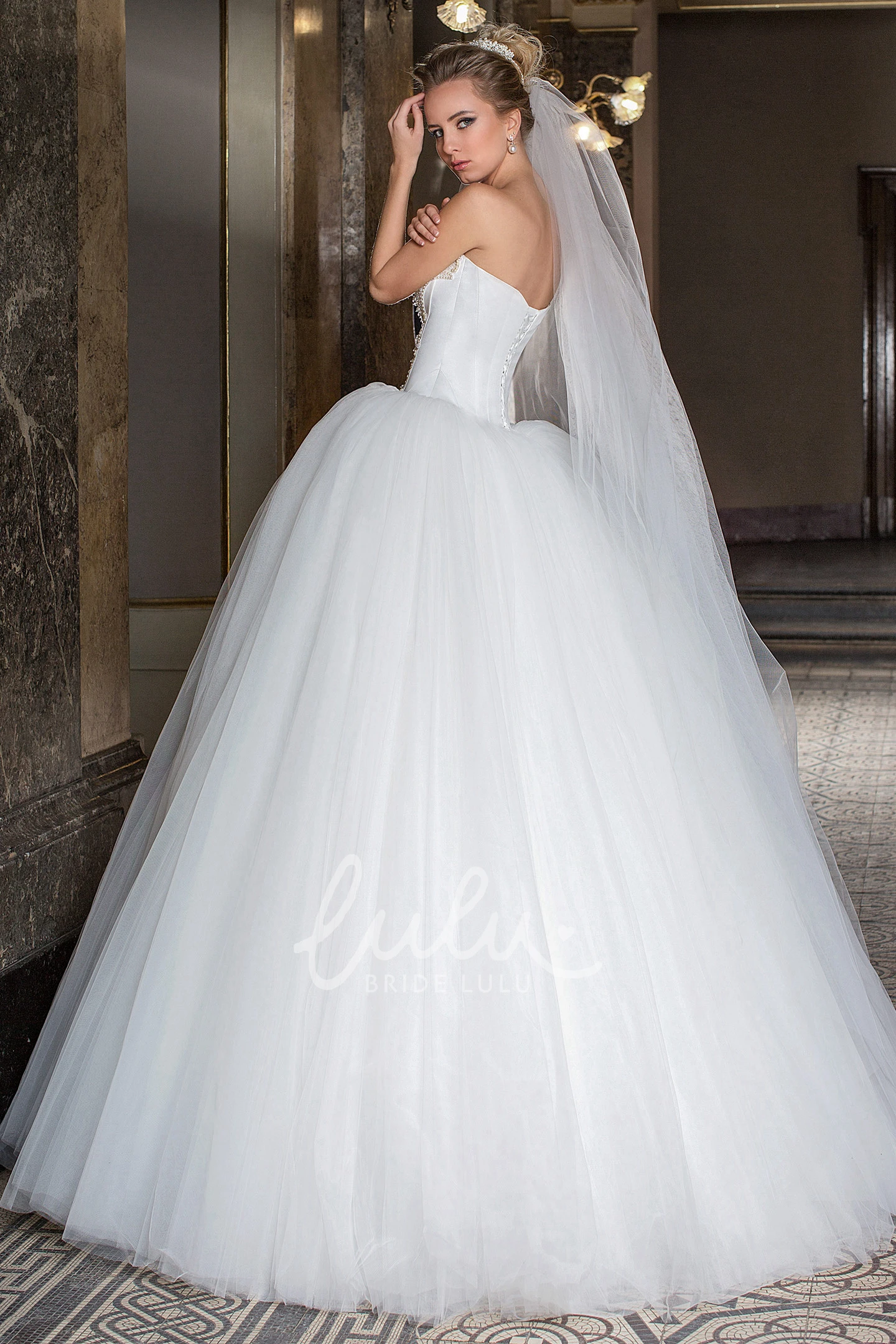Sweetheart Beaded Tulle Wedding Dress with Lace-Up Sleeveless Ball Gown
