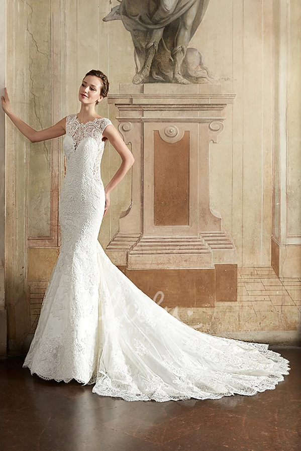 Lace Sheath Scoop-Neck Sleeveless Wedding Dress in Floor-Length