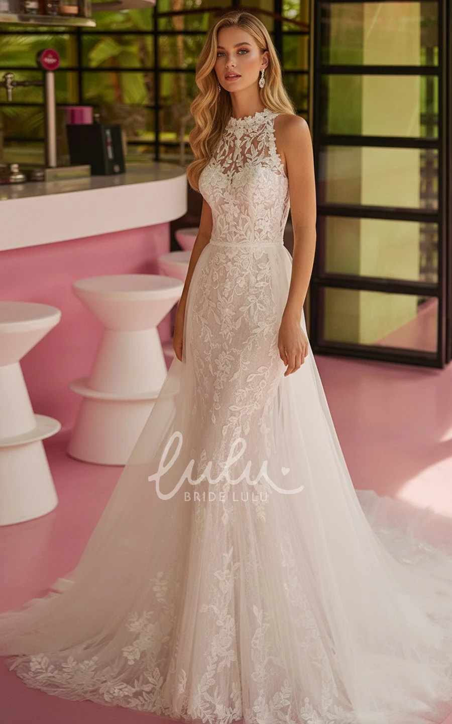 Mermaid Lace Wedding Dress Sleeveless High Neck Open Back Lace Applique Bridal Gown Elegant Court Train