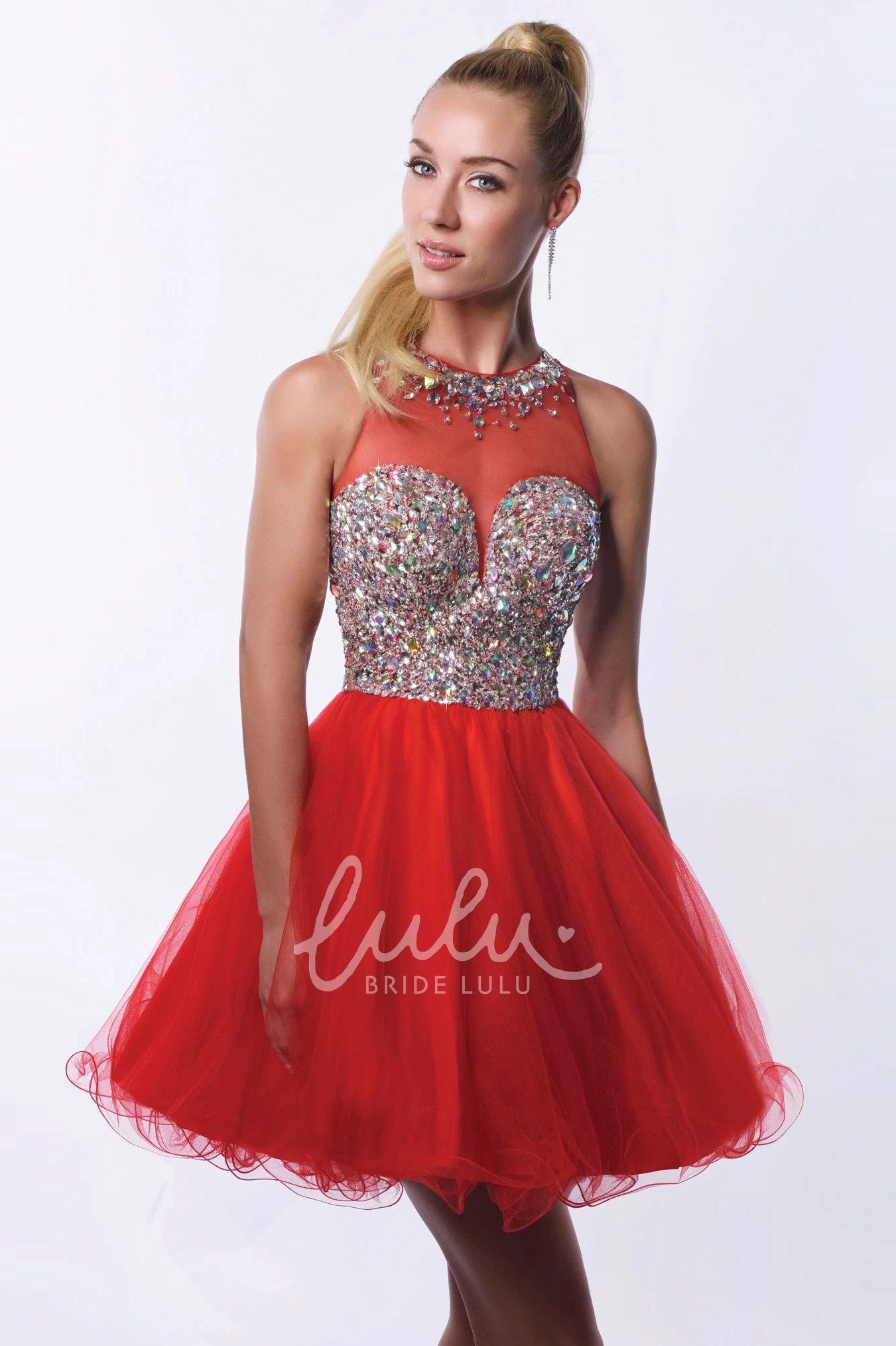 Satin Sheath Homecoming Dress with Appliqued Bateau Neckline and Open Back Elegant Women's Dress