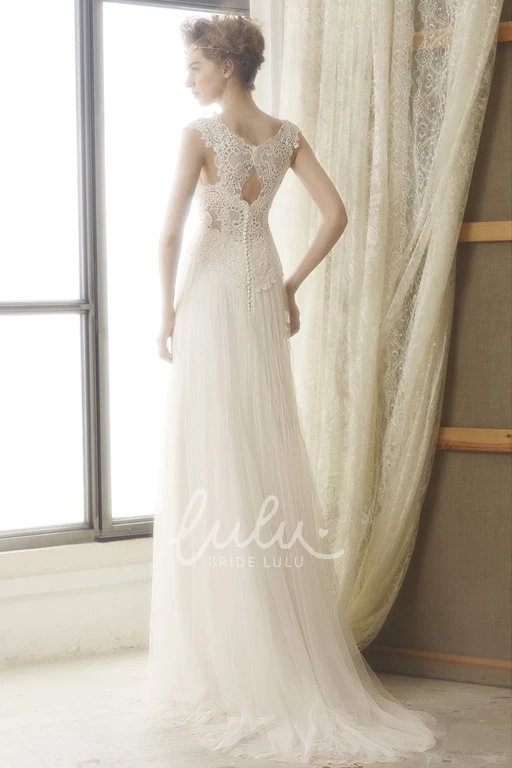 Empire Square Neckline Lace Tulle Wedding Dress with Brush Train