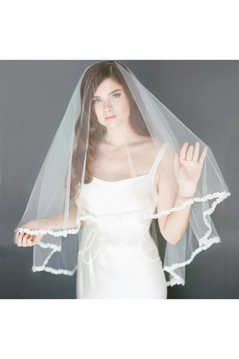 Fingertip Length Tulle Wedding Veil with Lace Applique