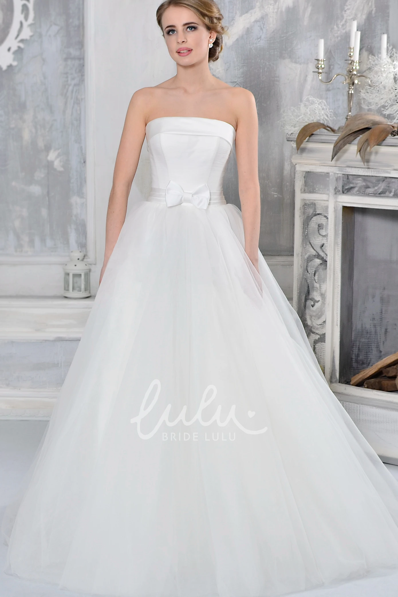 Satin & Tulle A-Line Strapless Wedding Dress with Bow Elegant Bridal Gown
