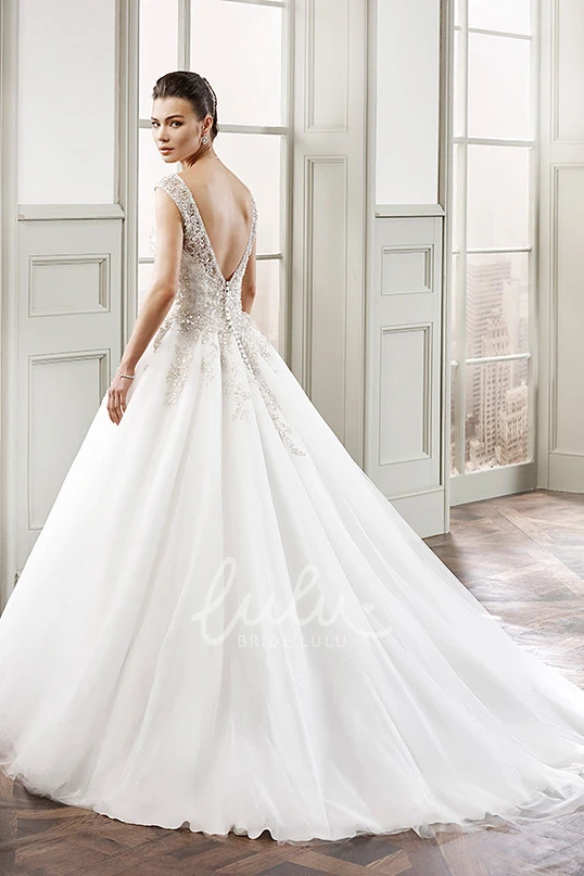 Beaded V-Neck Tulle Ball Gown Wedding Dress Sleeveless Floor-Length Bridal Dress