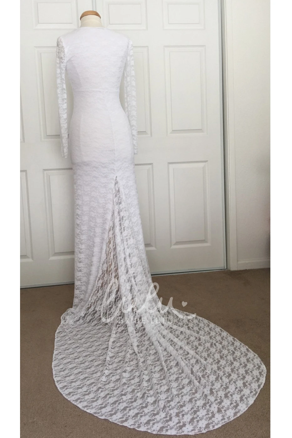 Lace Scoop Sheath Maternity Wedding Dress Modern Classy Bride Gown
