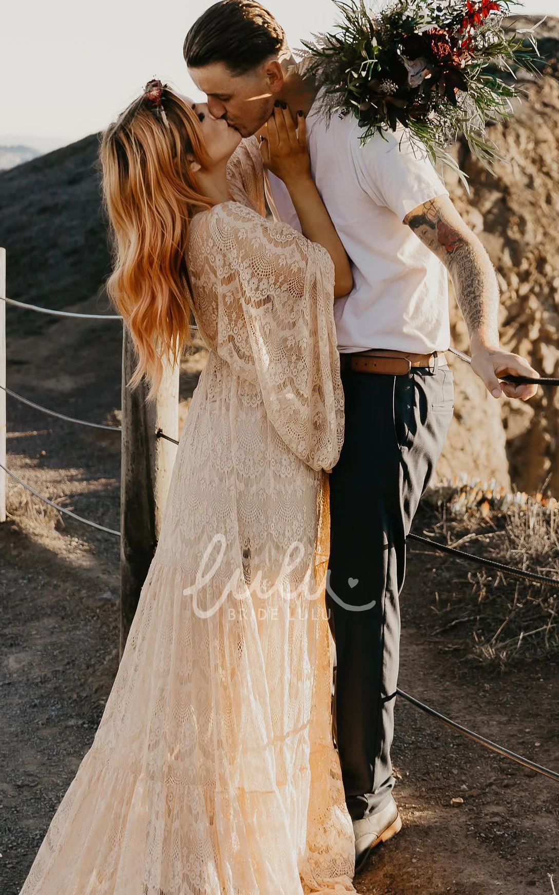 Romantic A-Line Lace Wedding Dress Long Sleeves Garden Elegant Bride Gown