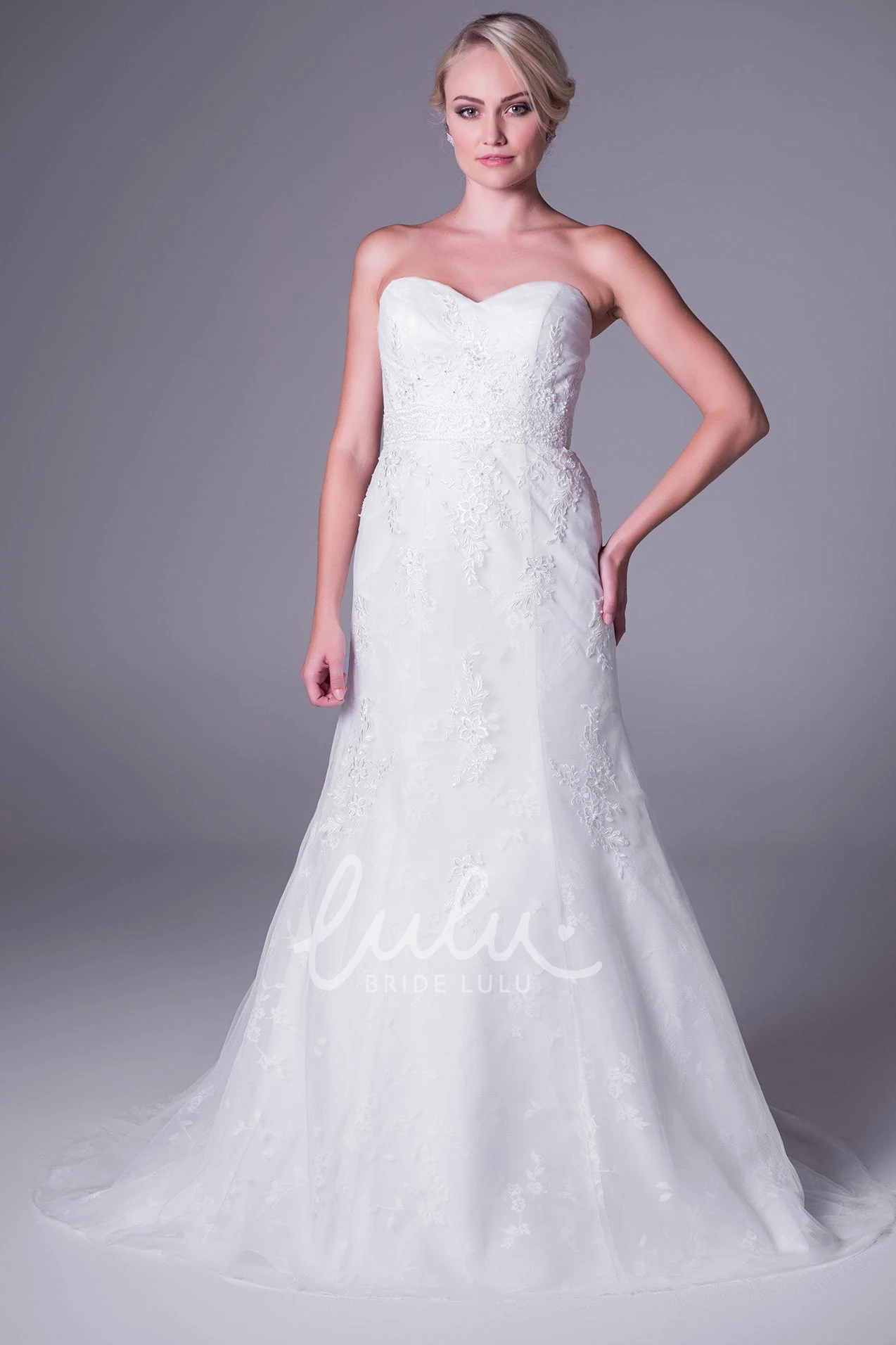 Tulle Sweetheart Wedding Dress Flowy and Elegant