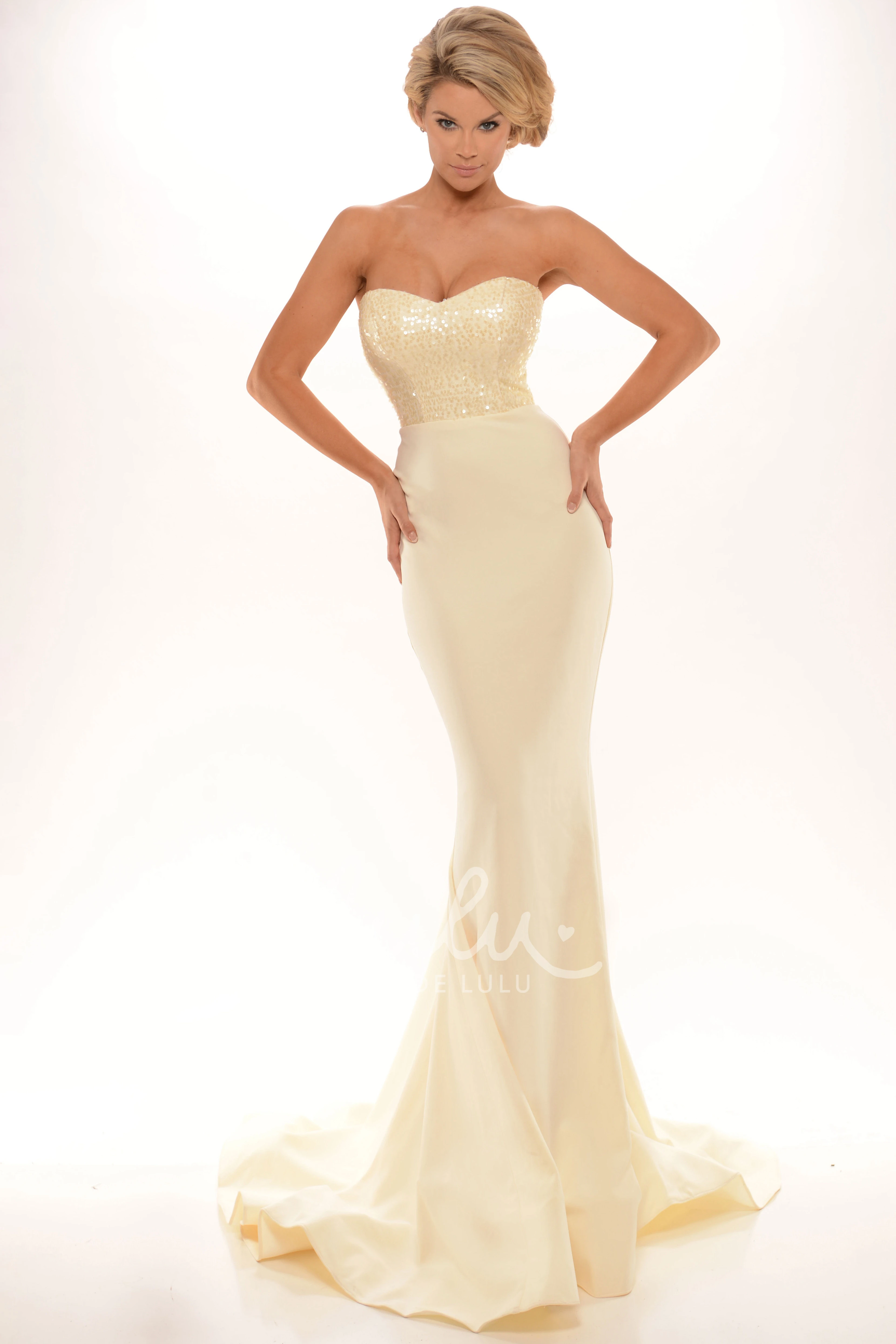 Sequined Sleeveless Sweetheart Prom Dress Sheath Long Style