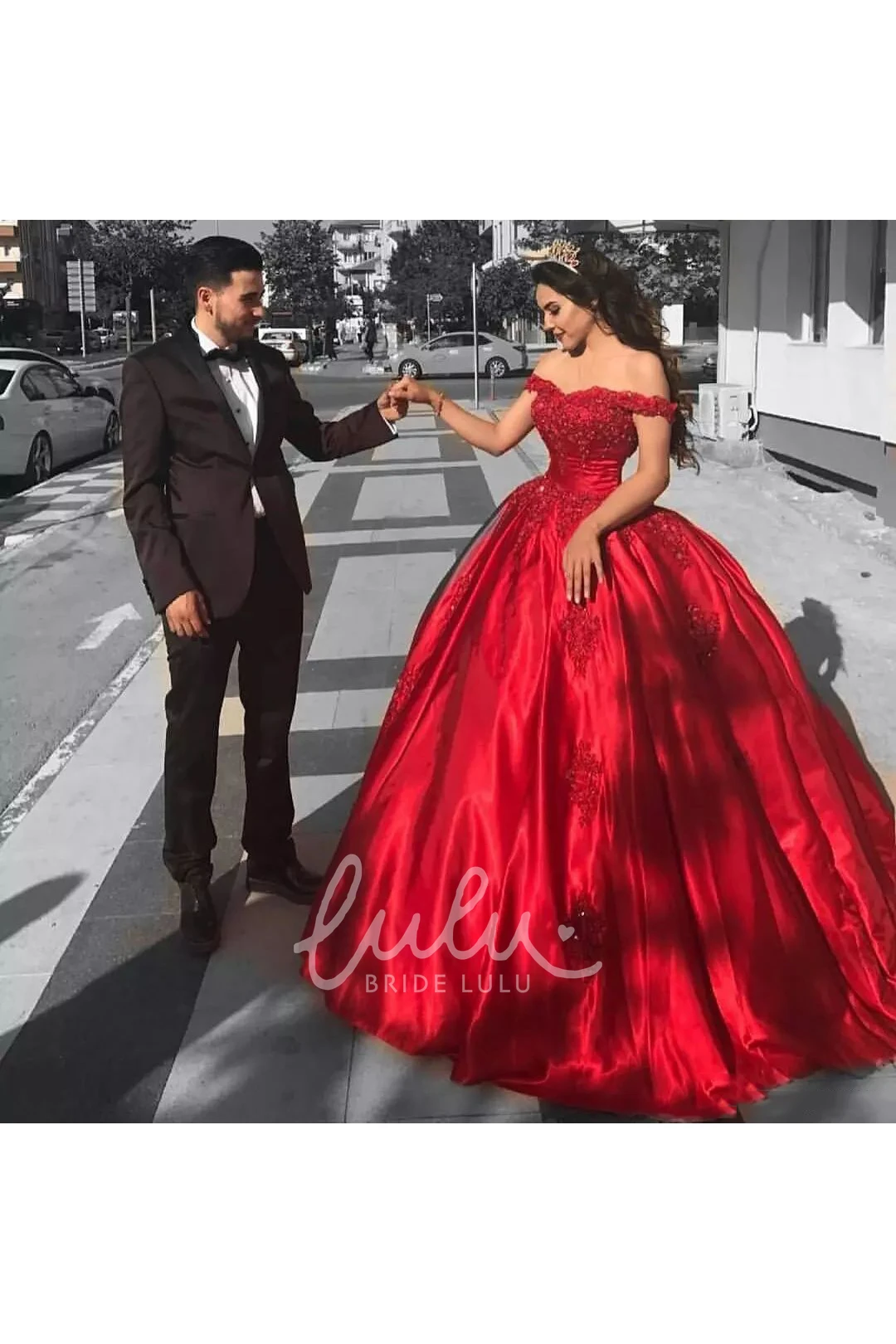 Off-the-shoulder Tulle Ball Gown with Cap Sleeves Formal Dress