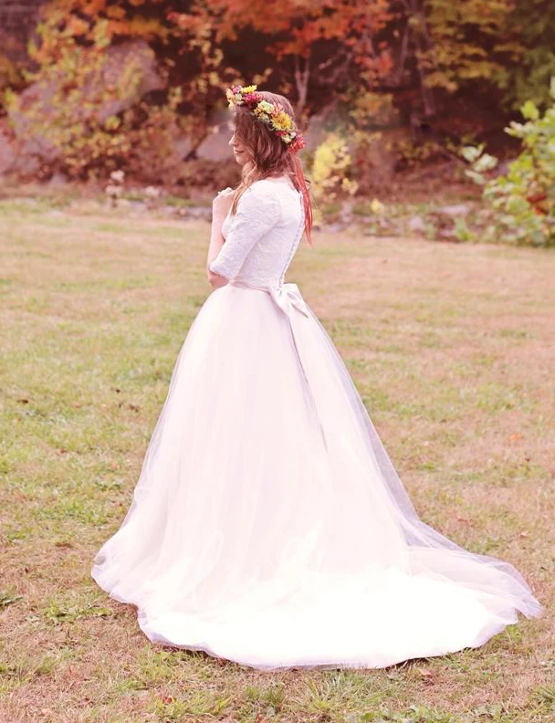 Lace Tulle A-Line Wedding Dress with Jewel Neckline