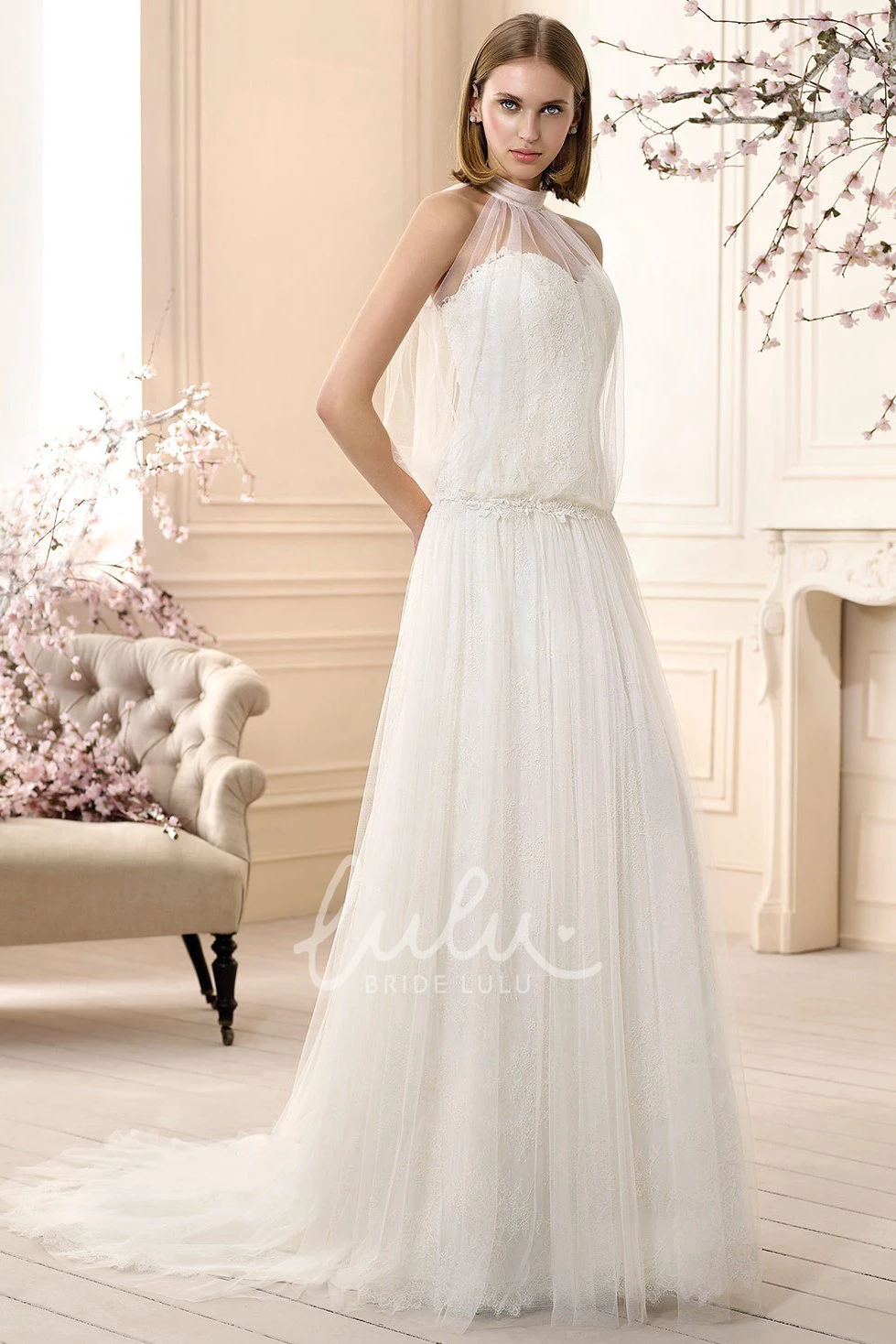 Sleeveless High-Neck Lace A-Line Tulle Wedding Dress