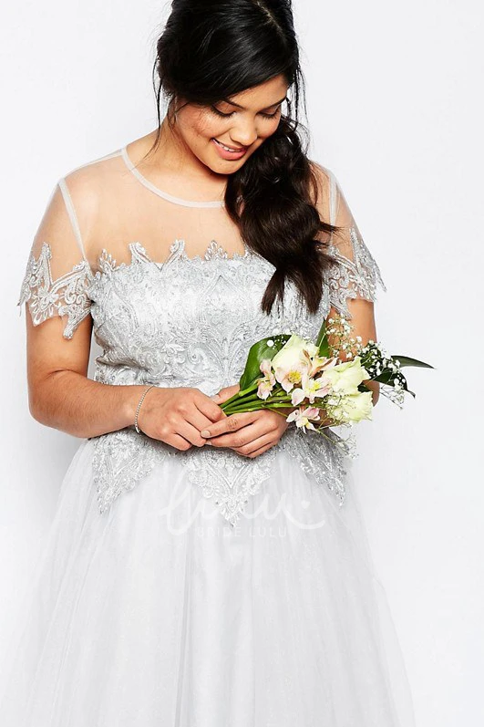 Tulle Bridesmaid Dress with Appliques Short Sleeve Scoop Neck Tea-Length