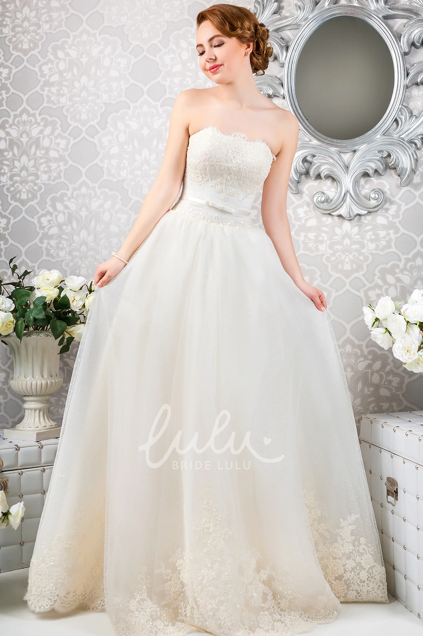 Floor-Length A-Line Tulle Wedding Dress with Bolero and Appliques