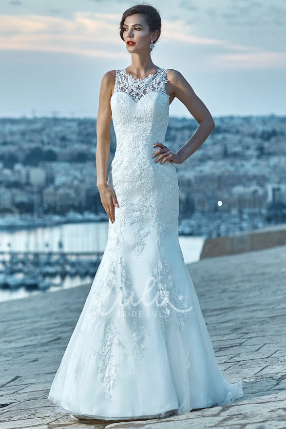 Sleeveless Lace Mermaid Wedding Dress with Scoop Neck and Floor-Length