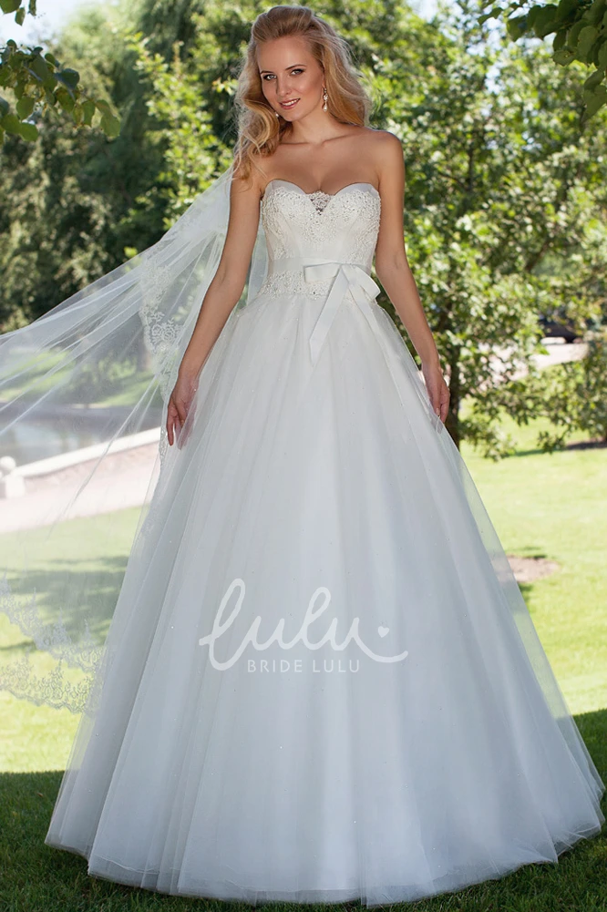 Sleeveless Tulle Wedding Dress with Sweetheart Neckline Maxi Ball Gown