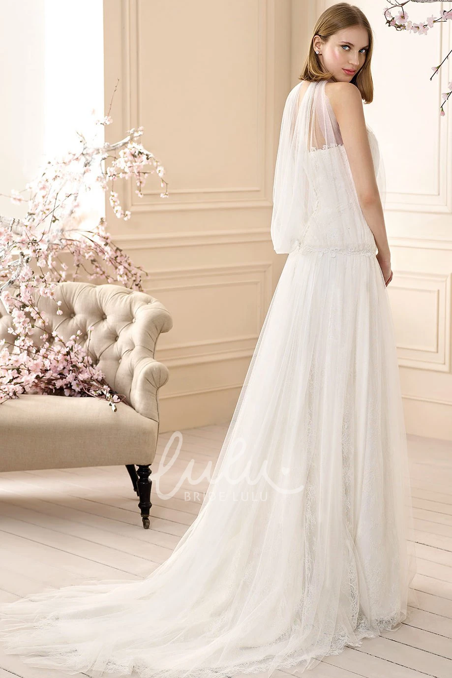 Sleeveless High-Neck Lace A-Line Tulle Wedding Dress