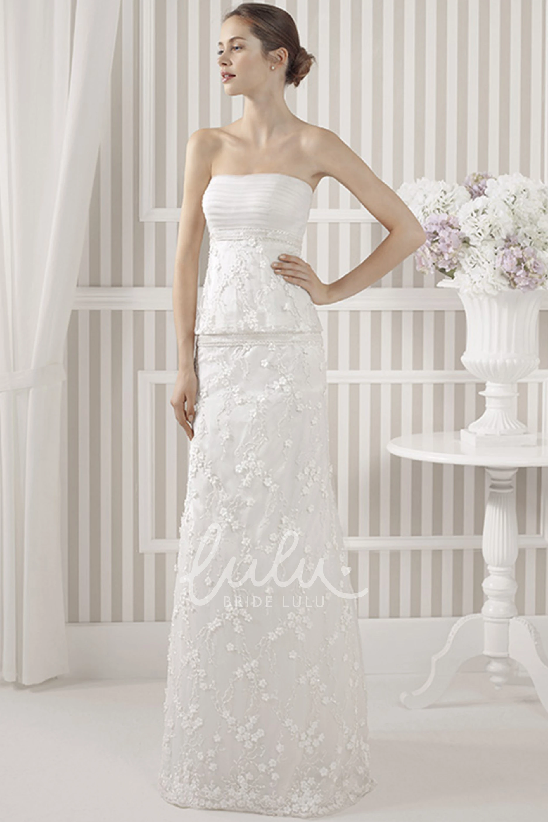 Strapless Ruched Sheath Wedding Dress with Flower and Floor-Length Classic Bridal Gown