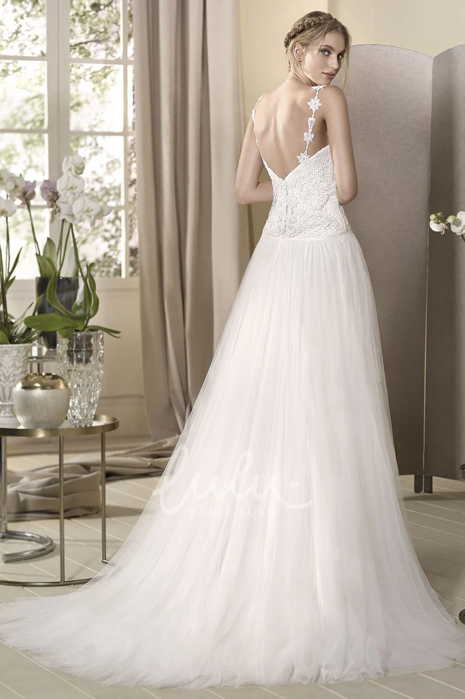 A-Line Sleeveless Tulle Wedding Dress with Appliques and Waist Jewelry