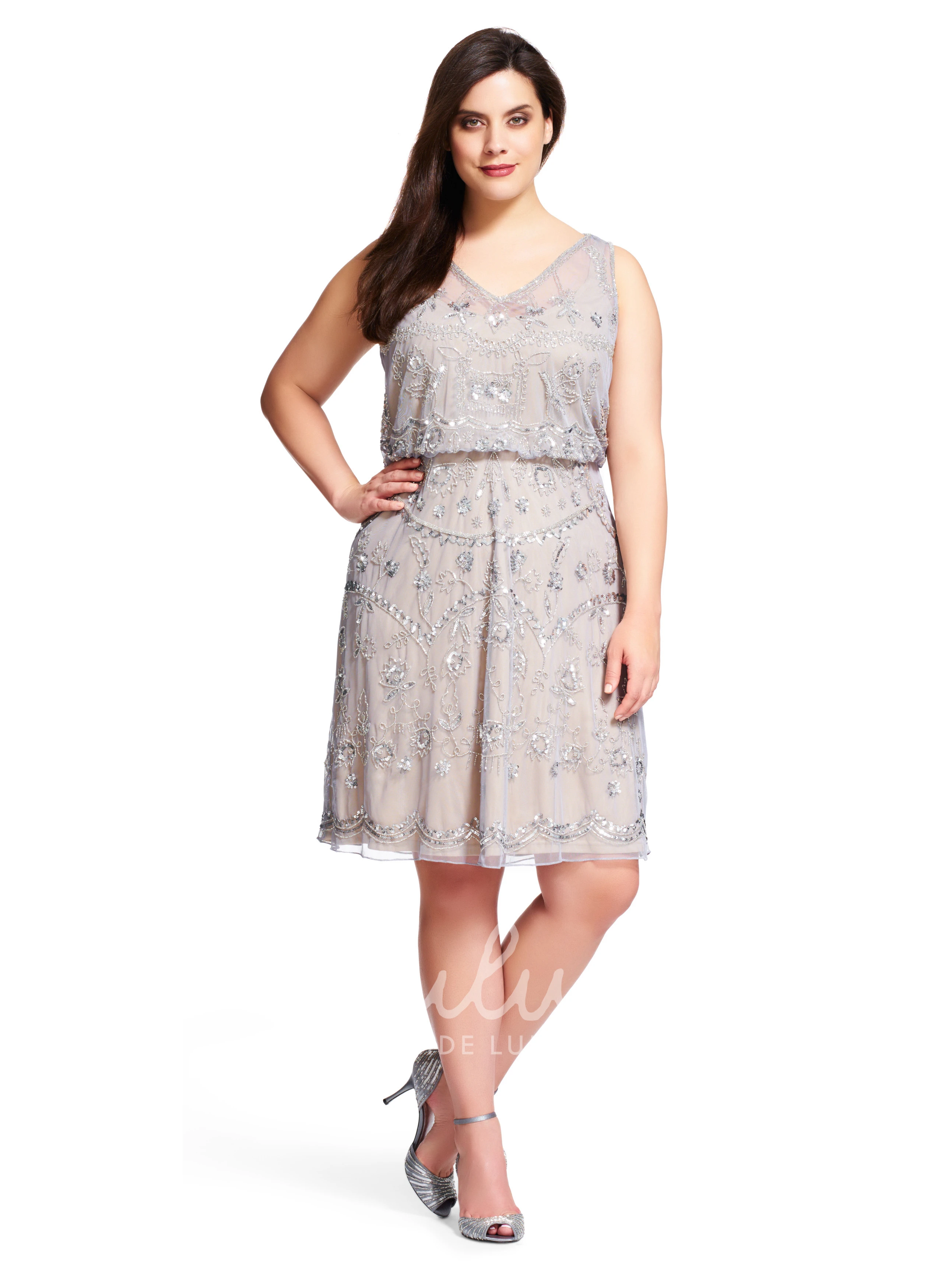 Illusion Sequin Chiffon Bridesmaid Dress Knee-Length V-Neck Sleeveless Plus Size