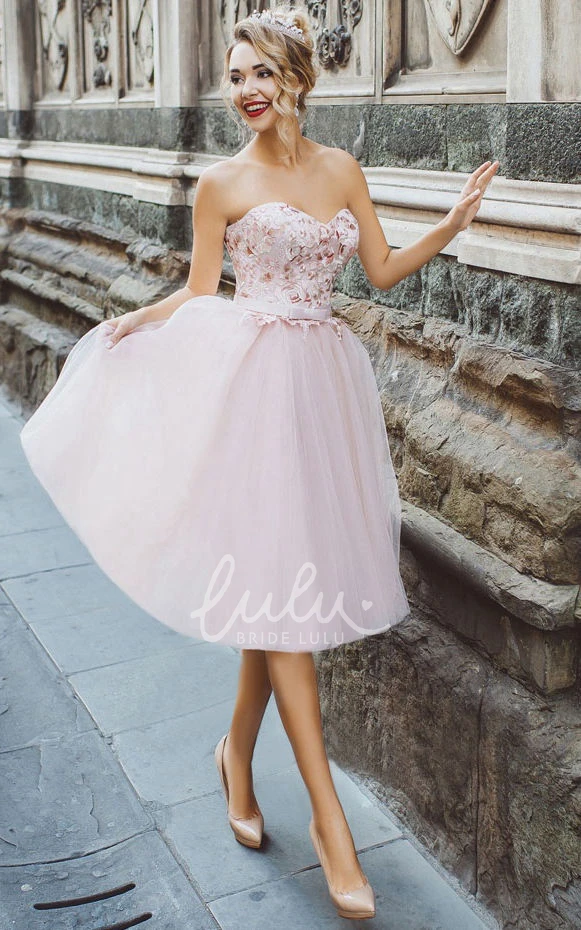 Knee-Length Tulle Appliques A-Line Bridesmaid Dress