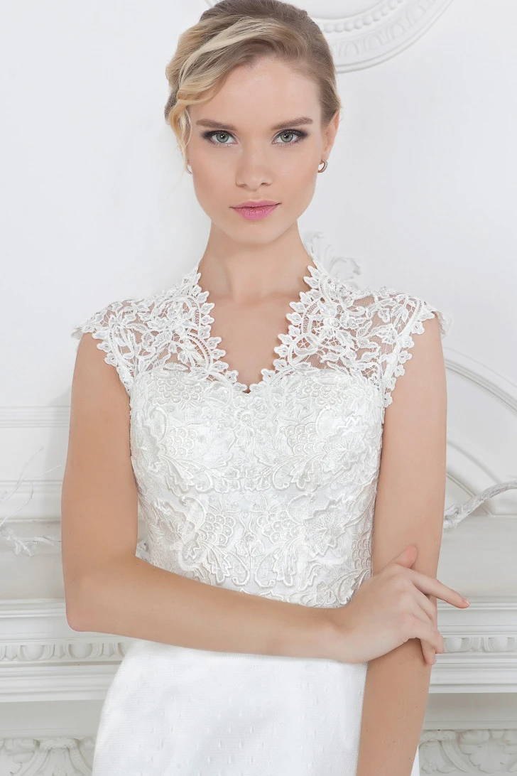 Sheath Wedding Dress with V-Neckline and Cap Sleeves Chic Wedding Dress