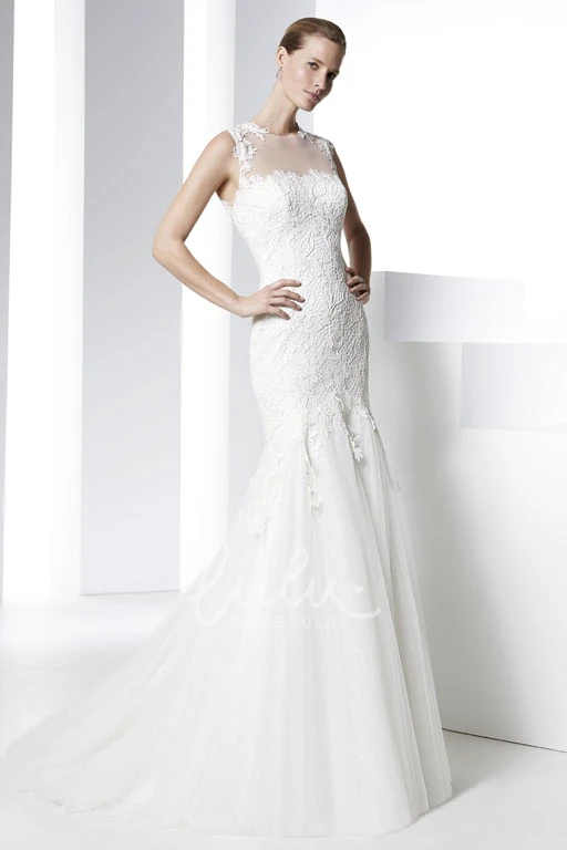 Sleeveless Appliqued Lace Wedding Dress Jewel Neck A-Line Design
