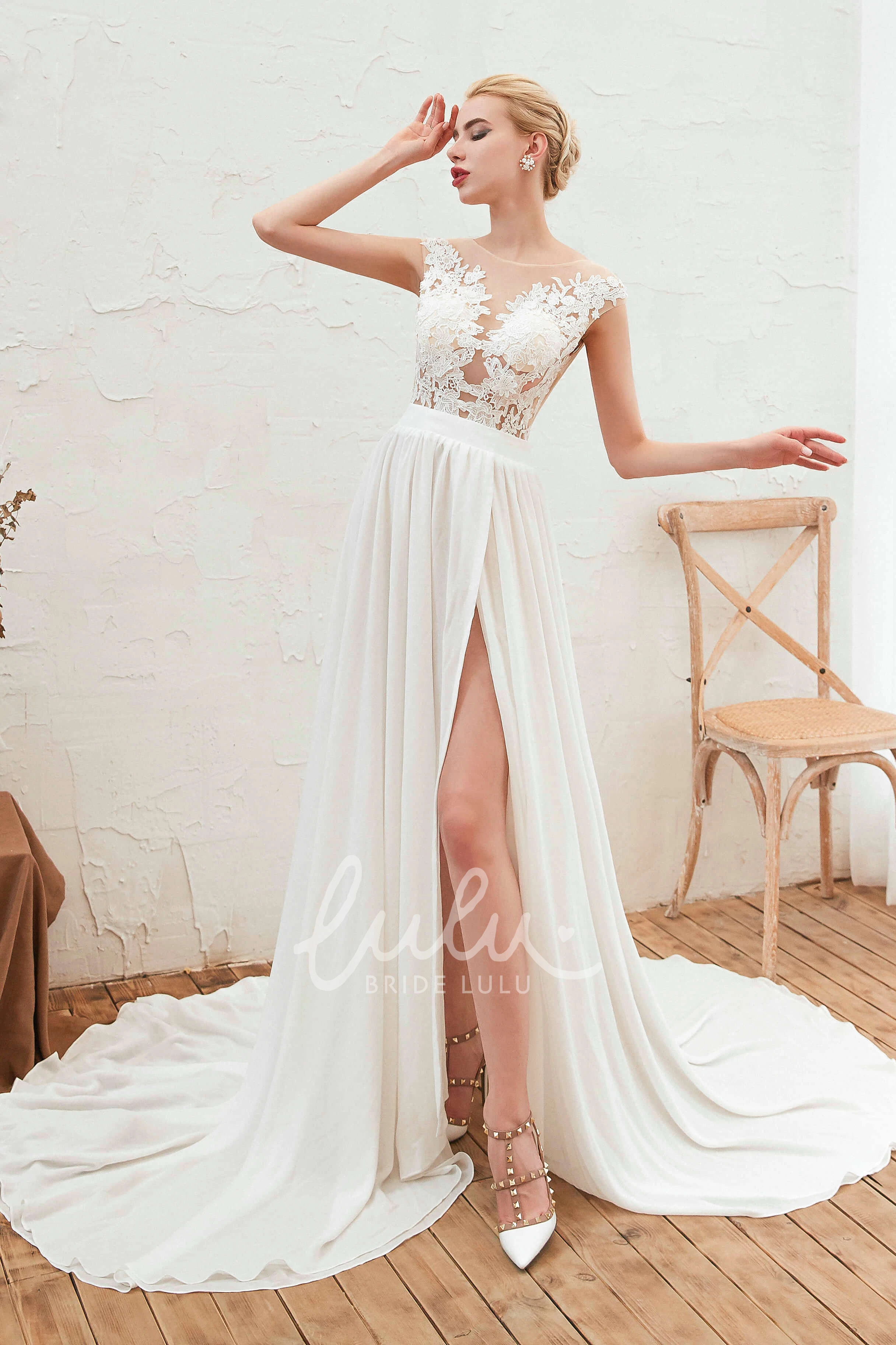 Illusion Cap Sleeve A-line Chiffon Bridal Gown with Lace Appliques