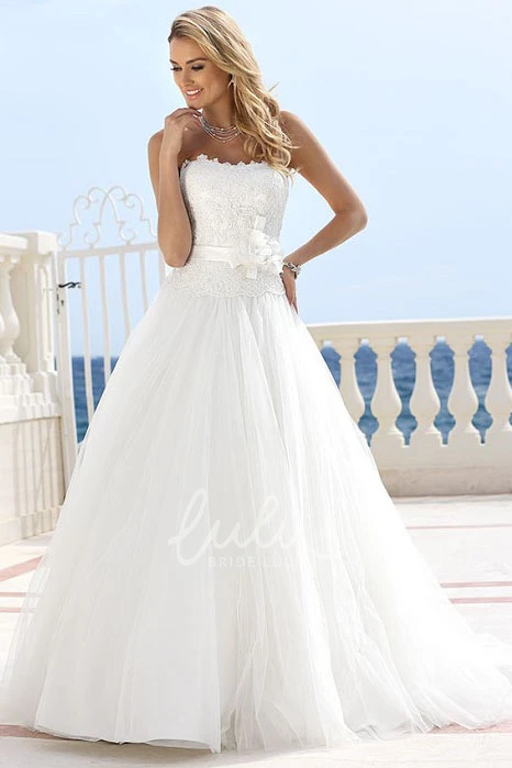 Strapless Sleeveless A-Line Wedding Dress Floor-Length with Tulle Appliques and Flower