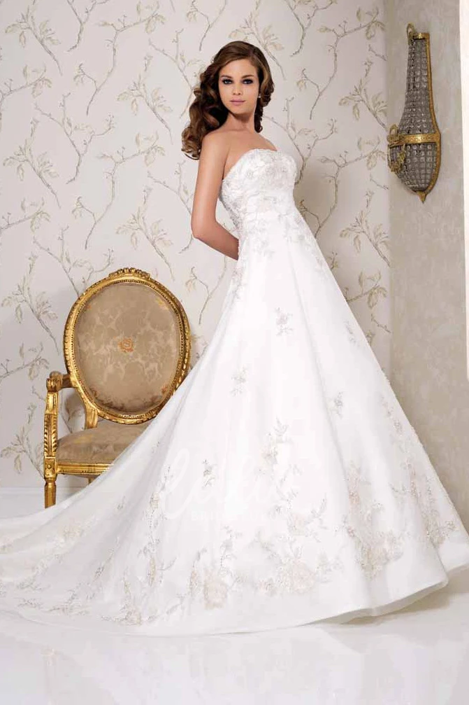 Strapless Satin Wedding Dress with Appliques and Chapel Train Elegant Bridal Gown