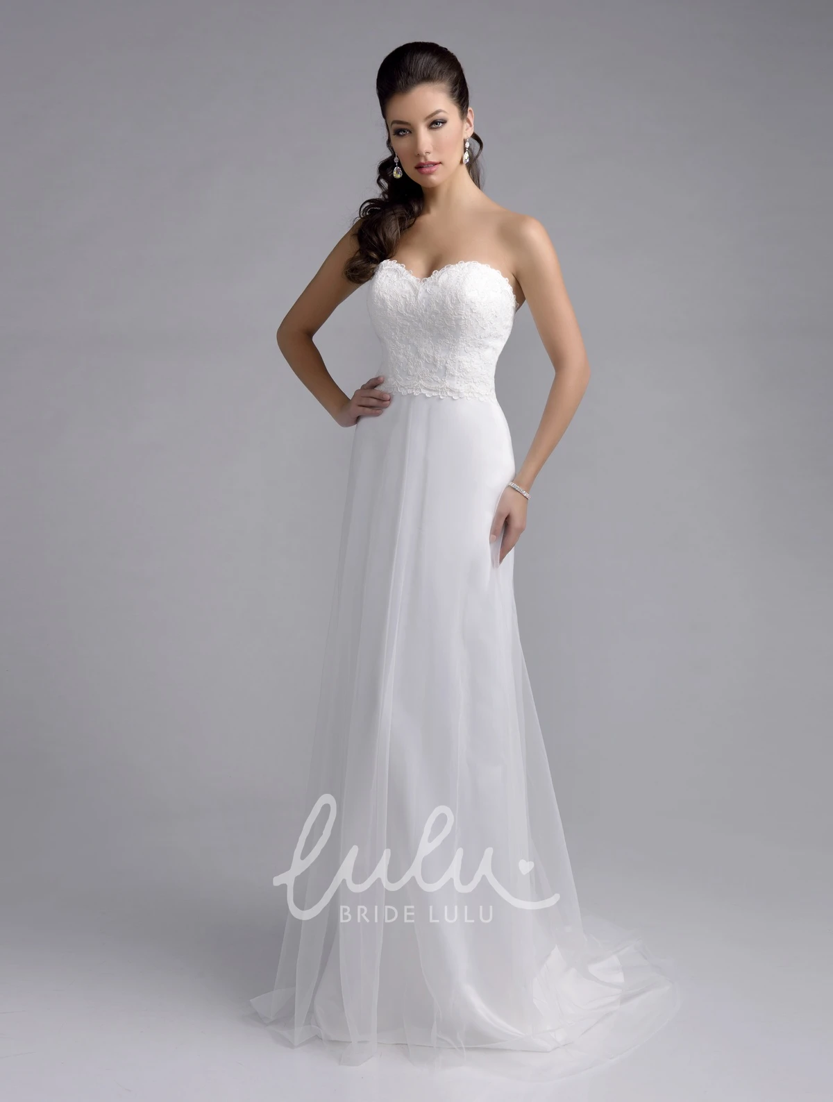 A-Line Lace Chiffon Wedding Dress with Sweetheart Neckline