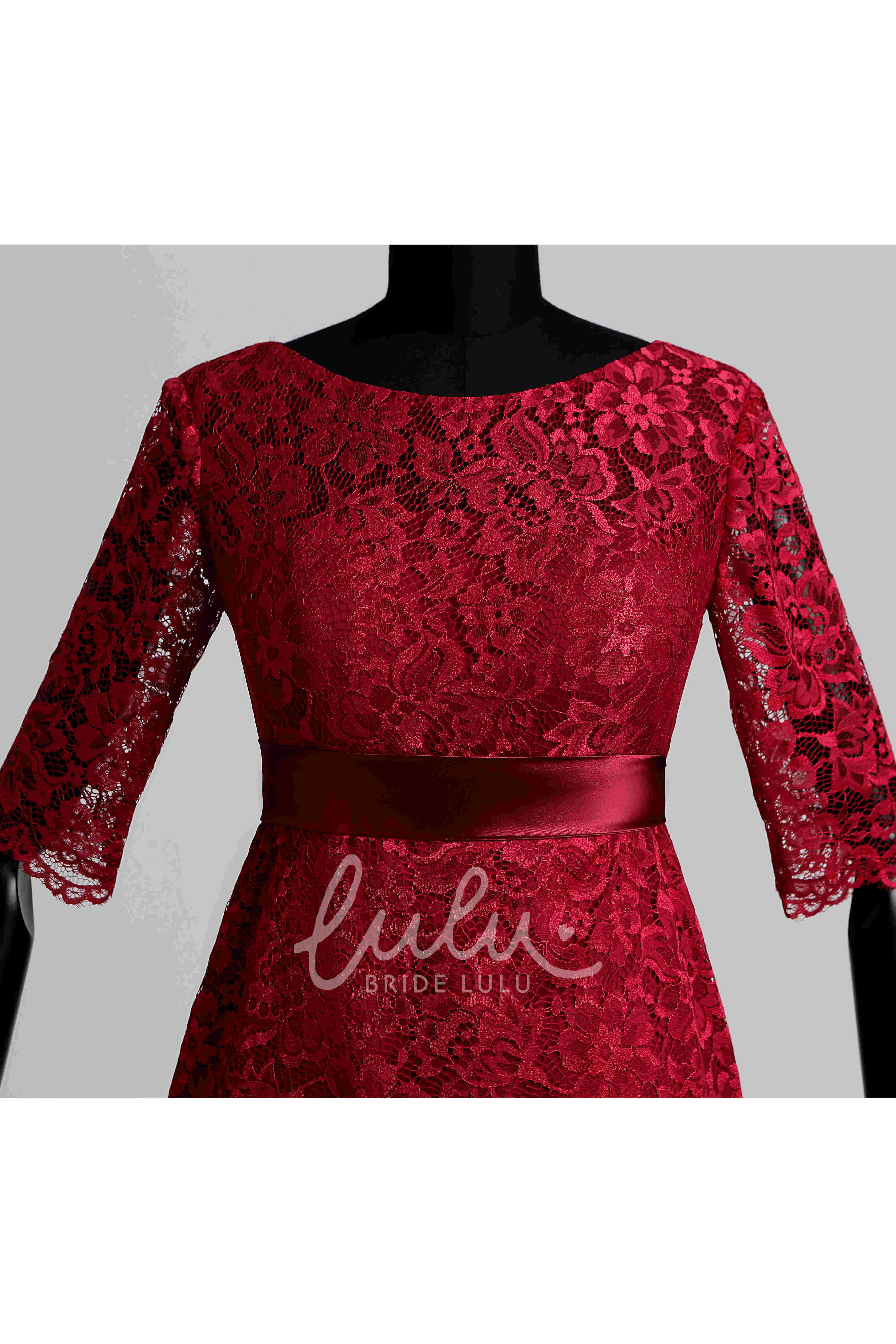 Knee-length Lace Bridesmaid Dress with Pleats