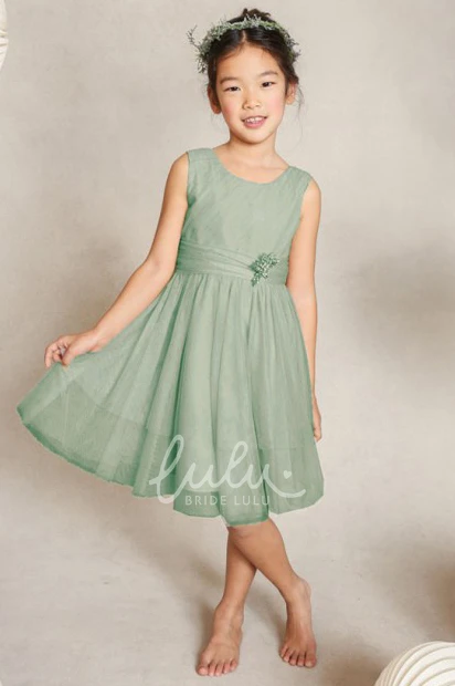 Tulle A-Line Knee-Length Flower Girl Dress with Bow and Pleats Cute Dress