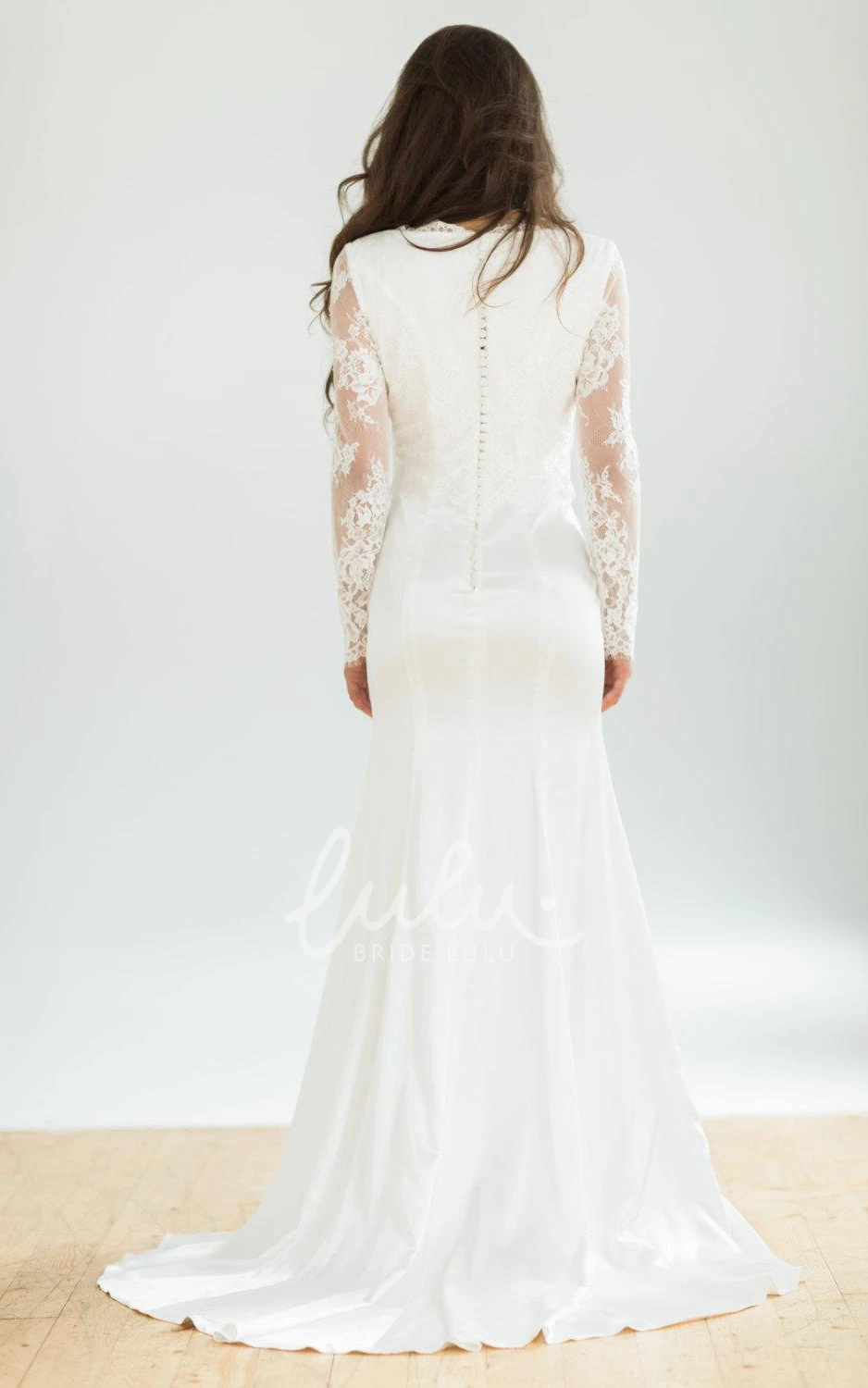 Vintage Mermaid Winter Wedding Dress with Long Lace Sleeves Unique Bridal Gown