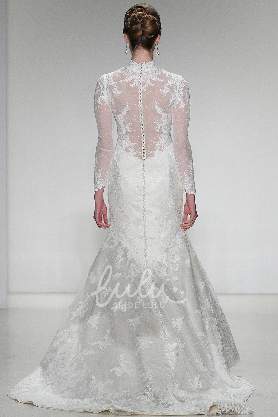 Maxi Trumpet Wedding Dress with Long-Sleeves and Lace Appliques