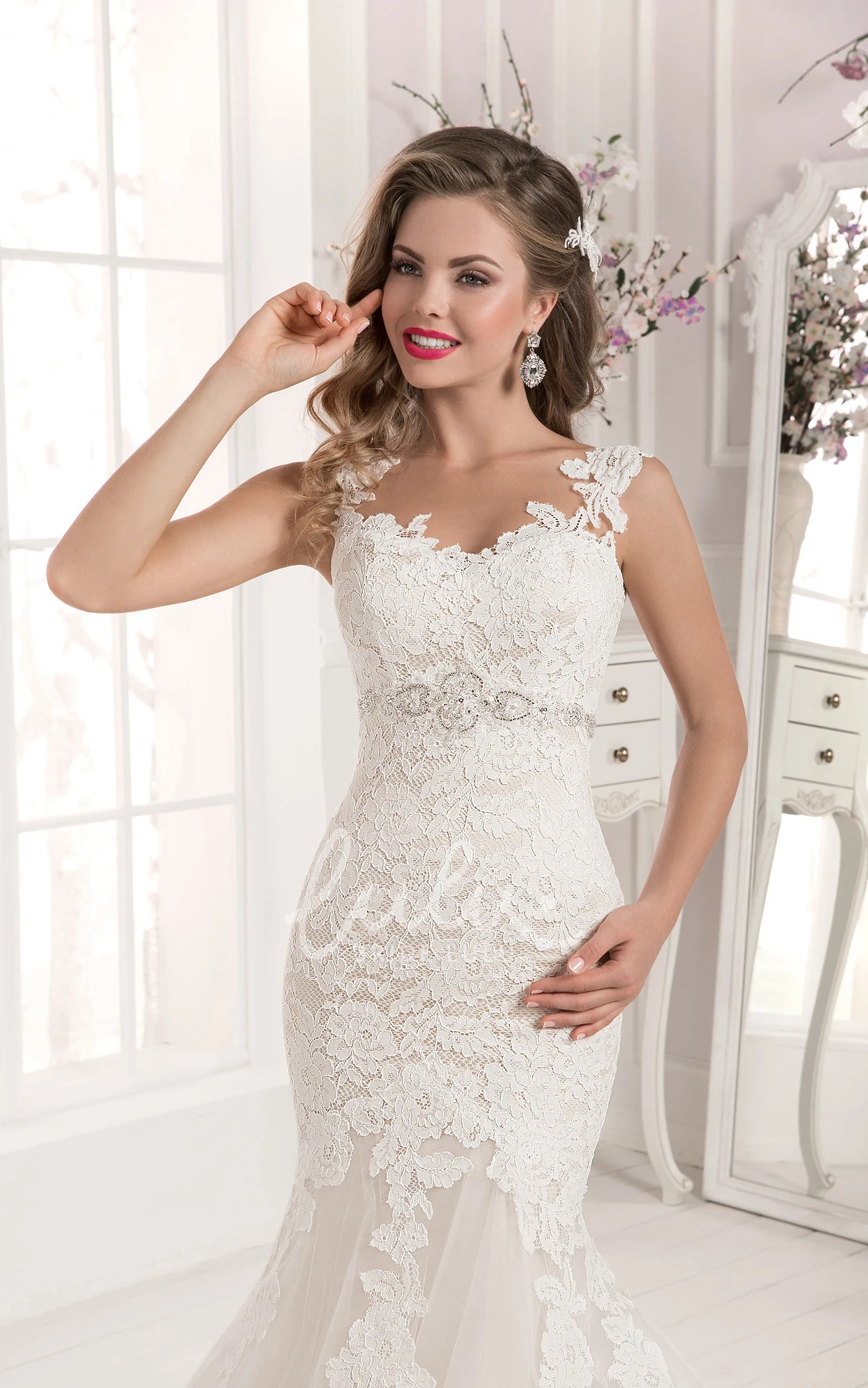 Crystal Detailing Lace&Tulle Mermaid Wedding Dress with Illusion Back