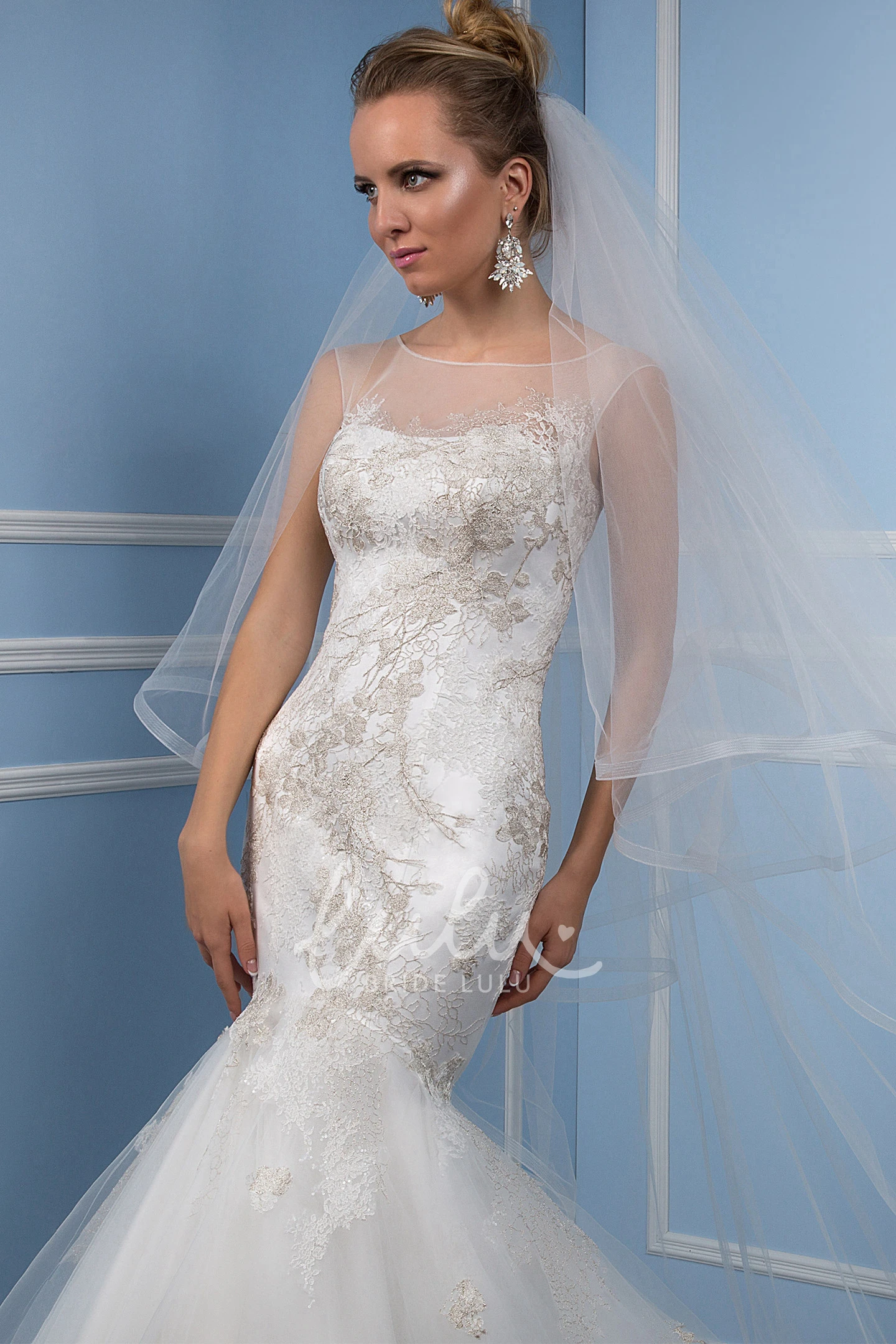 Sleeveless Trumpet Tulle Wedding Dress with Illusion Back and Ruffles Bateau Neckline Bridal Gown