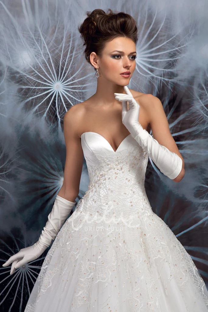 A-Line Tulle Wedding Dress with Embroidery Sweetheart & Sleeveless Appliques