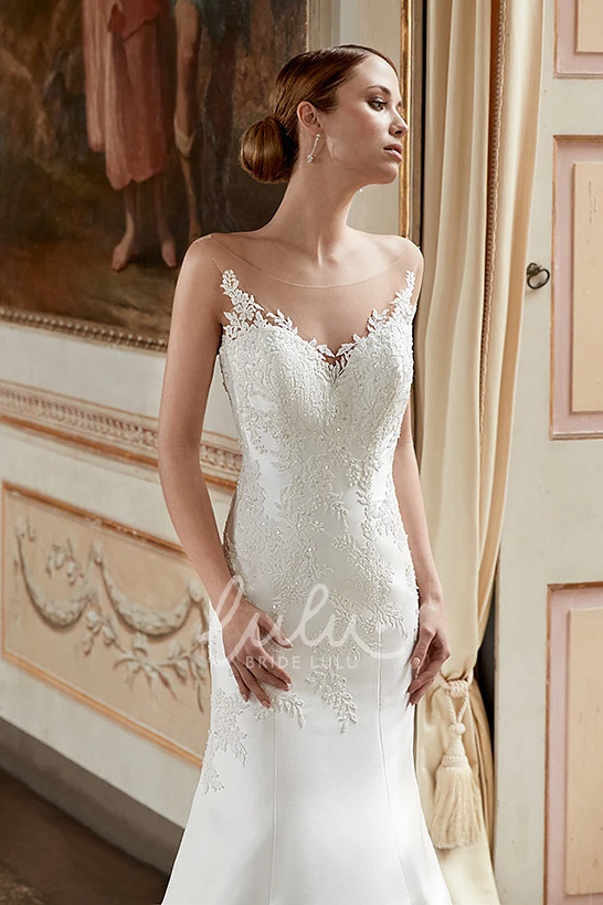 Trumpet V-Neck Satin Wedding Dress with Appliques and Sleeves