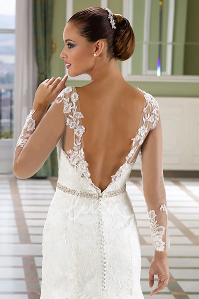 Lace Sleeveless Wedding Dress with Deep-V Back and Court Train Trumpet Floor-Length