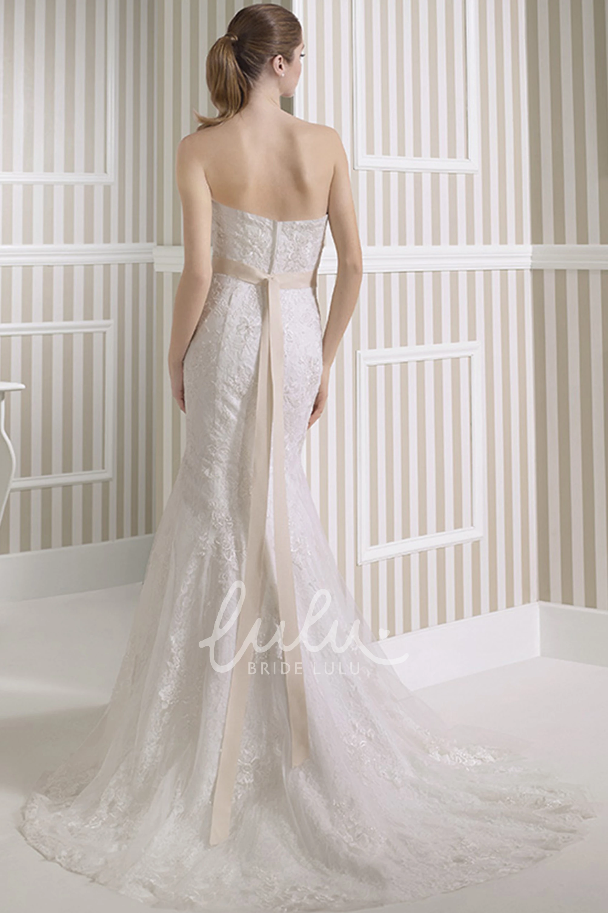 Strapless Lace Sheath Wedding Dress with Flower and Bow Applique