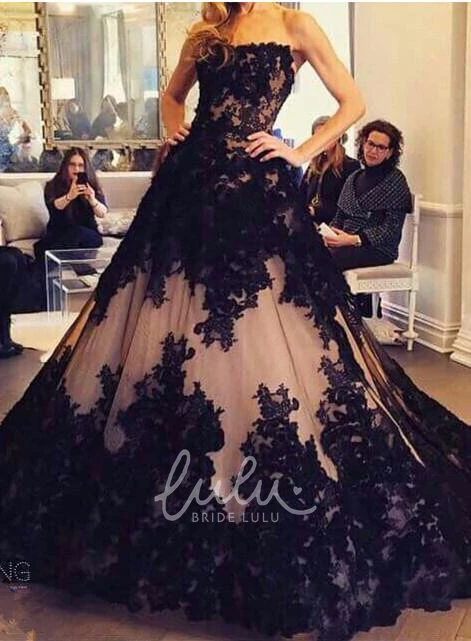 Classy Strapless Evening Dress with Chic Lace Appliques