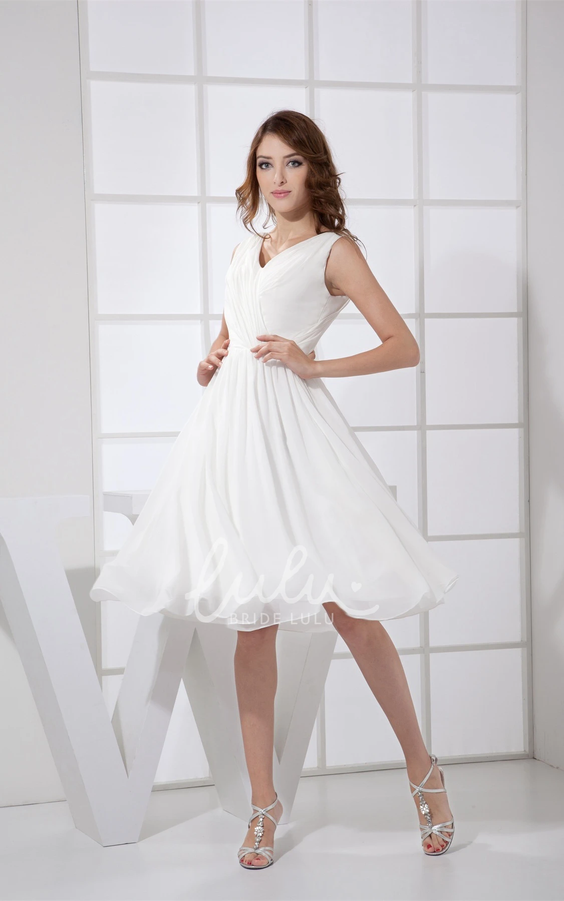 Knee-Length Pleated Dress with Ruching Chic & Flattering