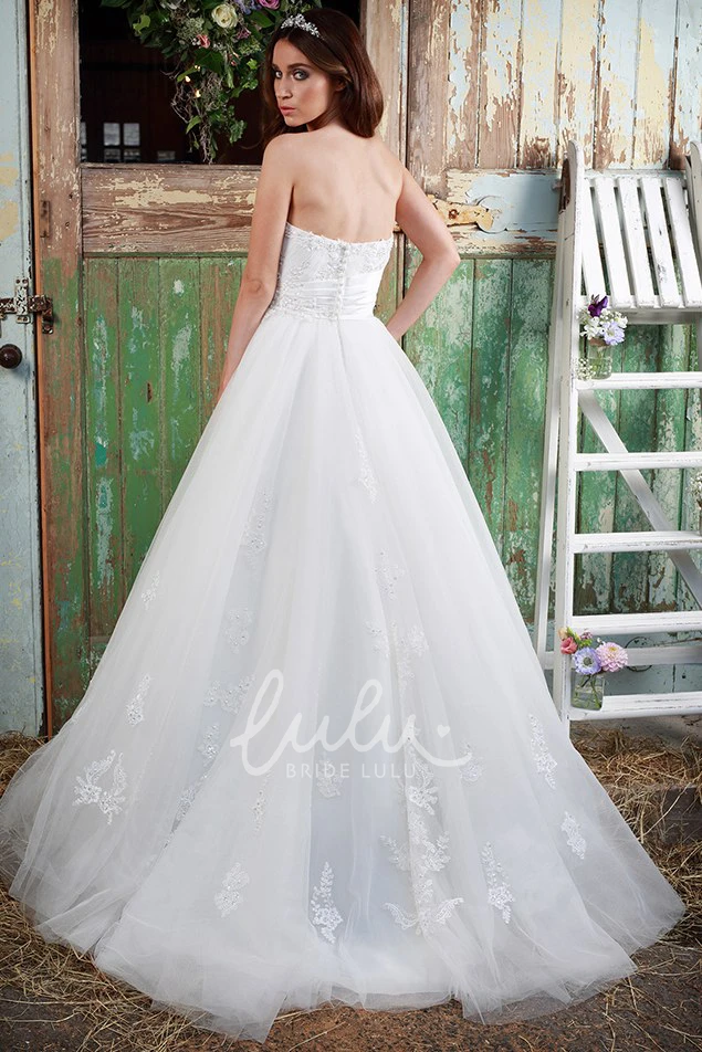A-Line Sweetheart Tulle Wedding Dress with Beading Stunning Bridal Gown