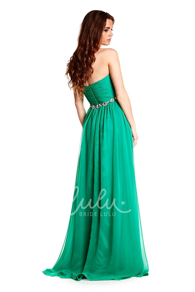 Maxi Chiffon Prom Dress with Sweetheart Neckline and Ruched Sleeveless Design